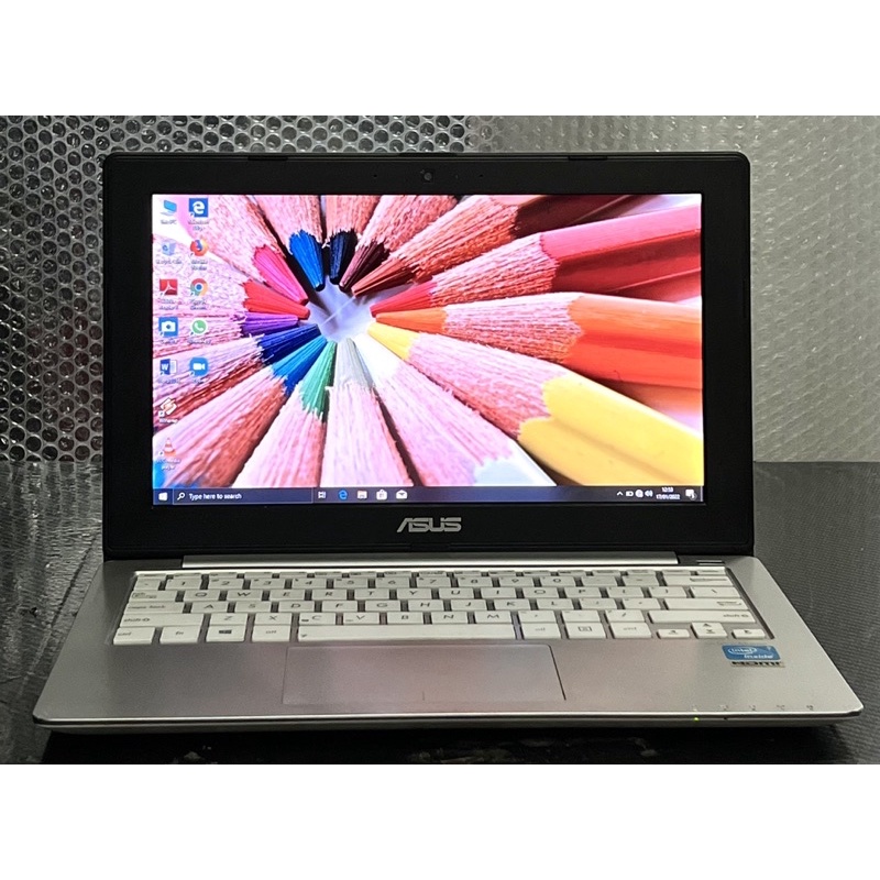 Laptop Asus X201E SSD Layar 12inch Second