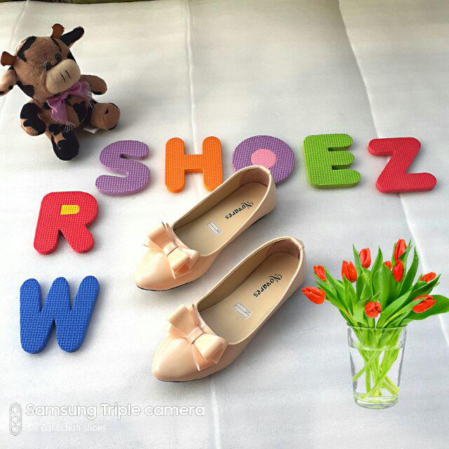 WR FLATSHOES  SEPATU WANITA FLATSHOES GLOSSY PREMIUM NS-Crem