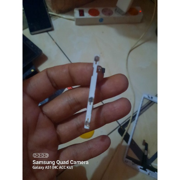 Flekible on of Voice Tab 7