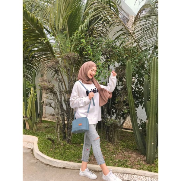 gempita biru tsabita// tas slempang ruang banyak