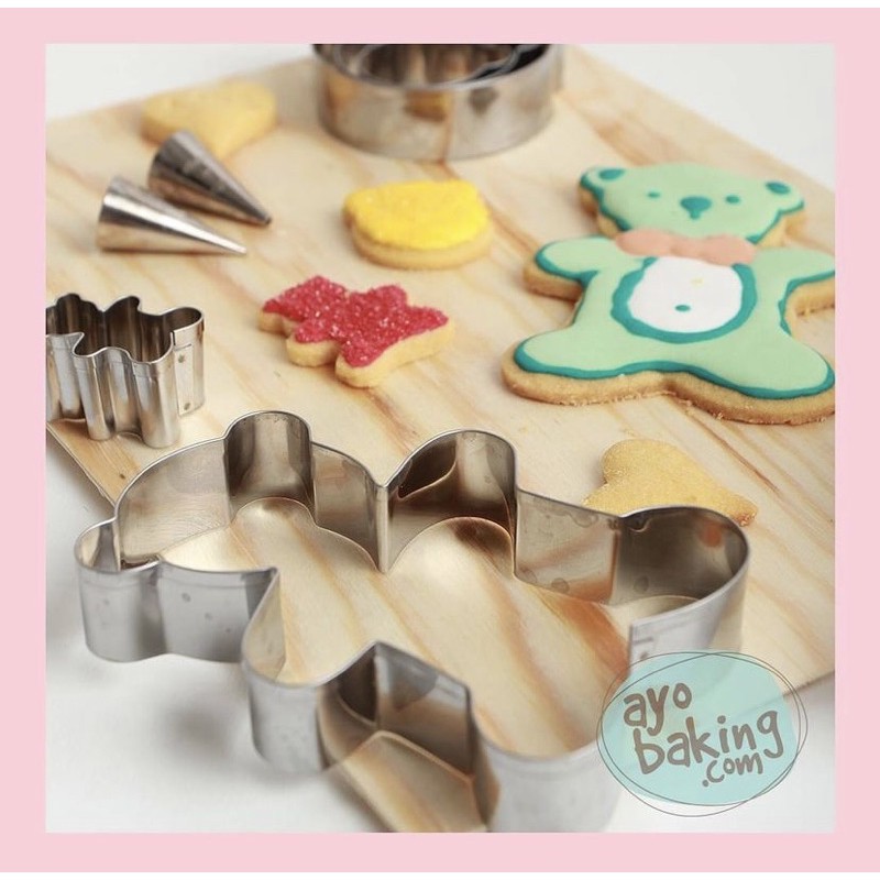 

SURYA Teddy Bear Cutter set of 3 pcs