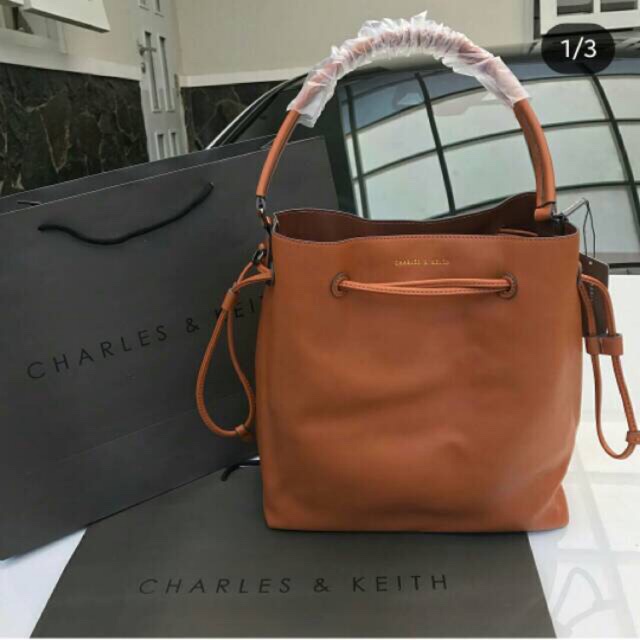 Charles & Keith drawstring bag / tote bag wanita ck