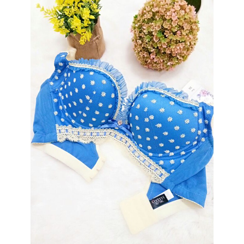 BRA IMPORT // BRA SEAMLLES // BRA FASHION // BRA KOREA // BRA MURAH // BRA MENYUSUI // BRA BUSUI