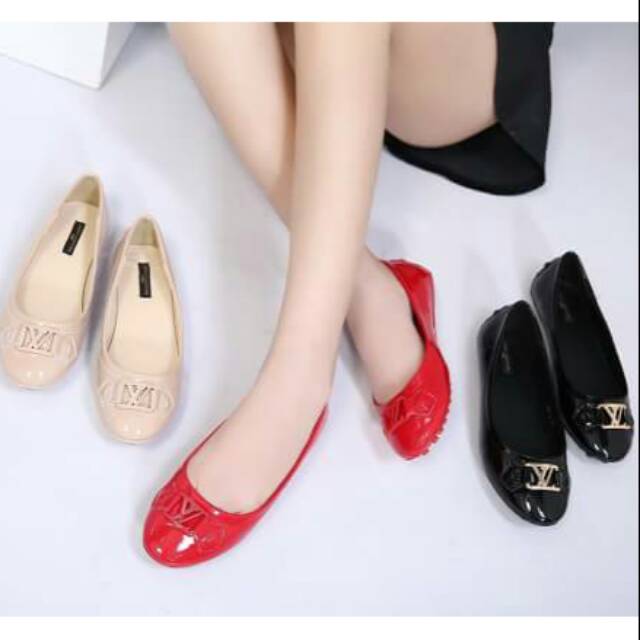 SEPATU WANITA IMPORT LV 138-1