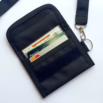 SEVENTEEN DOMPET LEHER TALI LANYARD HANGING WALLET / DOMPET KARTU / DOMPET kpop GANTUNG KOREA