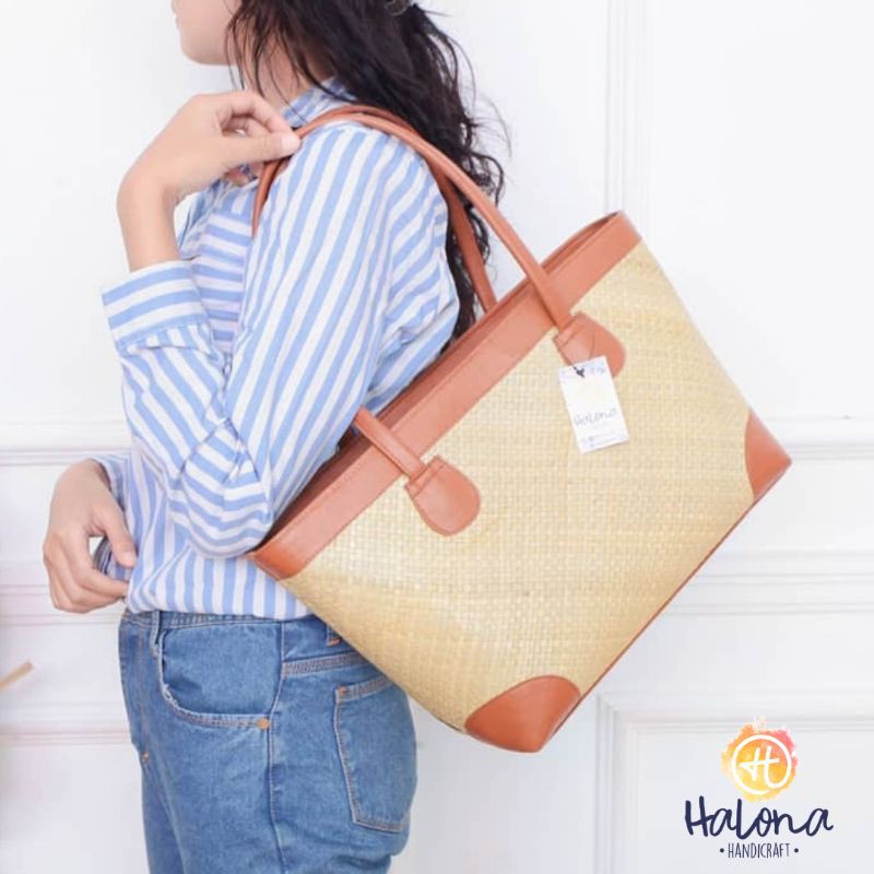 Tas Wanita Anyaman Pandan Cream Kulit Sintetis Premium