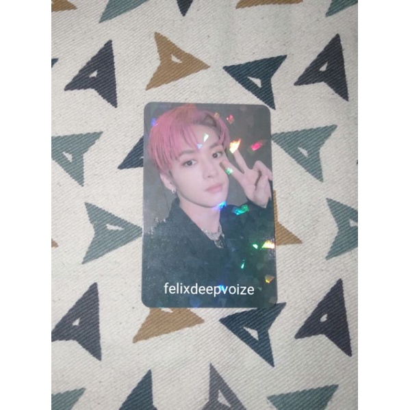 Benefit Soundwave Lee Know Oddinary SWKR