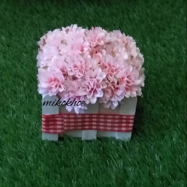Bunga Pajangan Hiasan Meja Crysant Pink