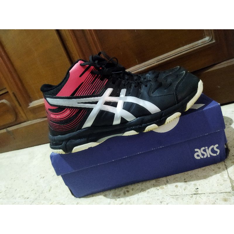 sepatu asics mid second bekas