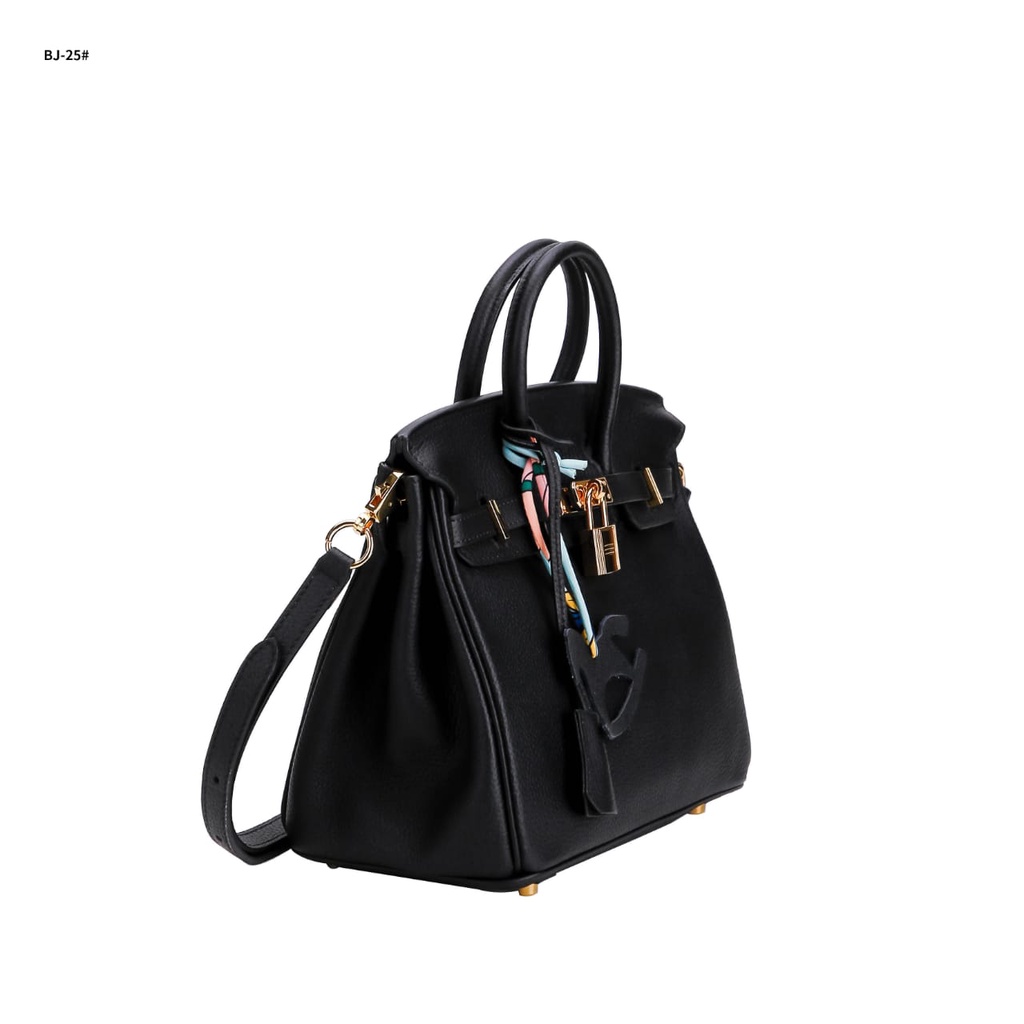 TAS Sellier 25 Clemence Leather Bag's Gold Hardware TCBJ-25