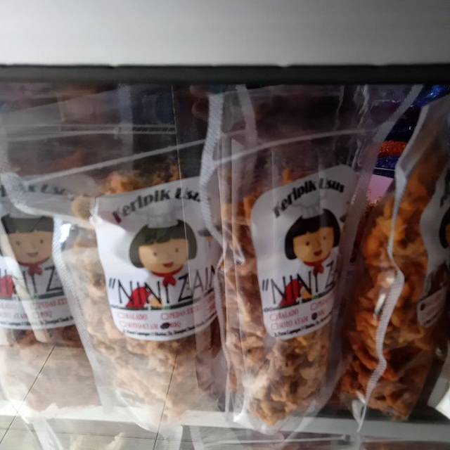 

Keripik usus nini zain