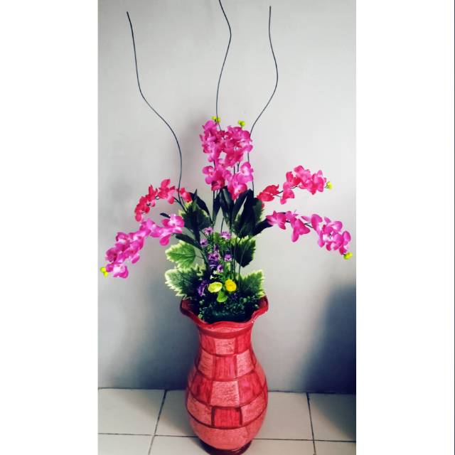 Bunga hias anggrek artificial sudut ruangan