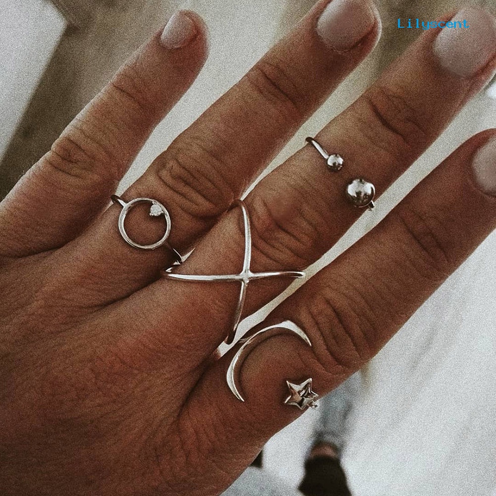 4pcs / Set Cincin Knuckle Model Terbuka Desain Bulan Bintang Aksen Berlian Imitasi Untuk Wanita