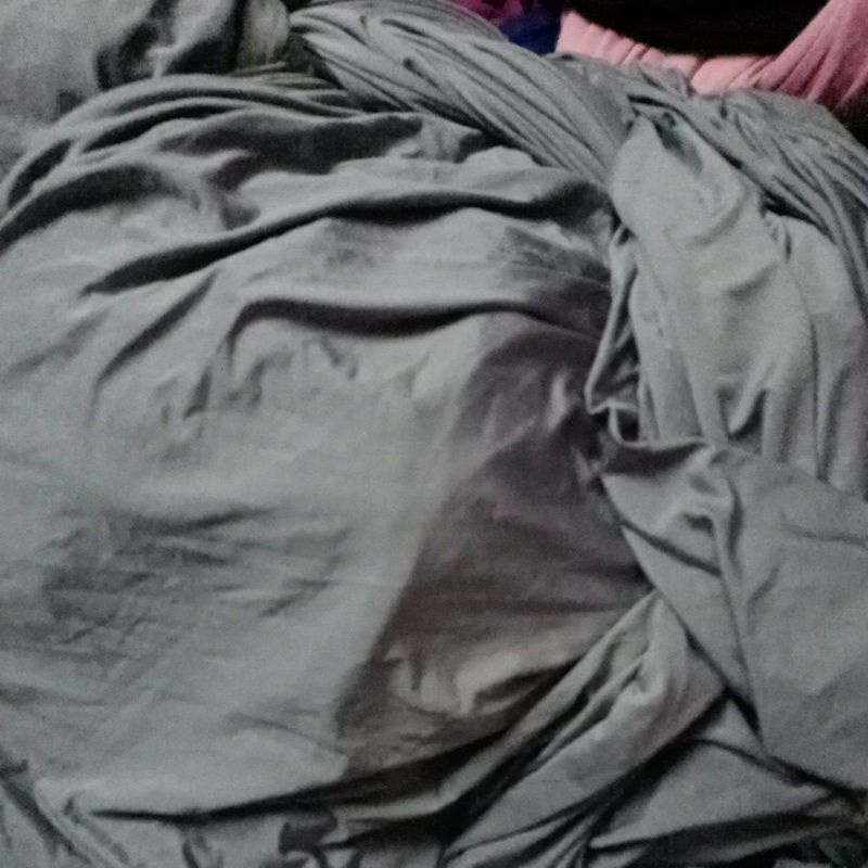 spandek sutra warna abu sedang