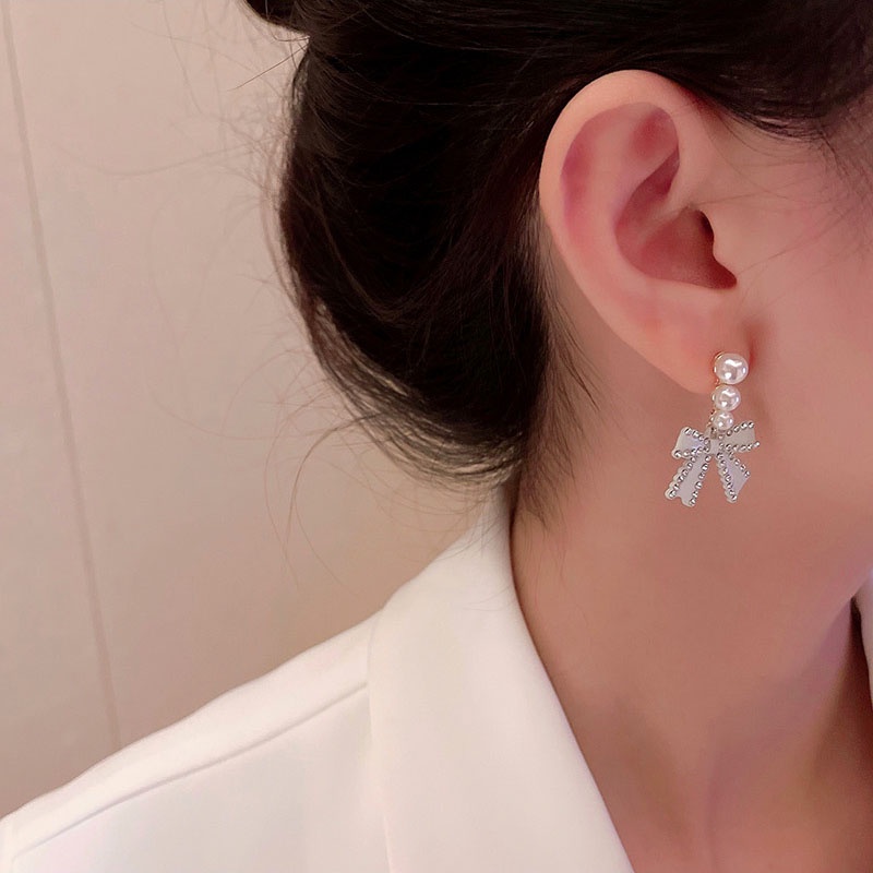 Anting Tusuk Sterling Silver 925 Model Pita Dengan Mutiara Putih Untuk Wanita