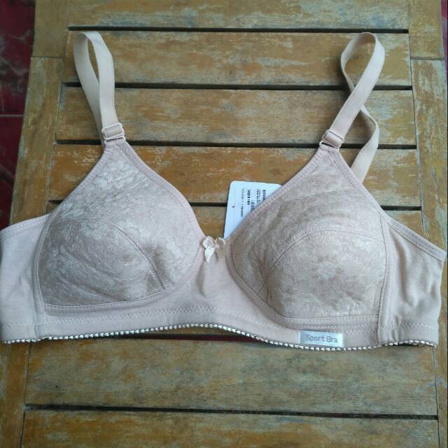 SALE NEW Sport Bra Quincy by Nevada Sz 34