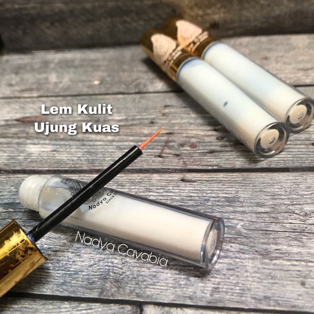 

10 ML - SUPER GLUE WHITE HENNA Lem Kulit ujung kuas eyeliner - 8ml