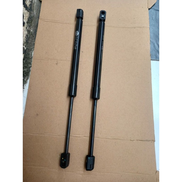 shock bagasi belakang datsun go