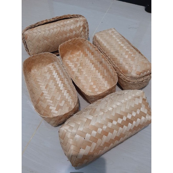 

Besek Bambu 25cmx10cm /Anyaman Bambu / Keranjang Bambu