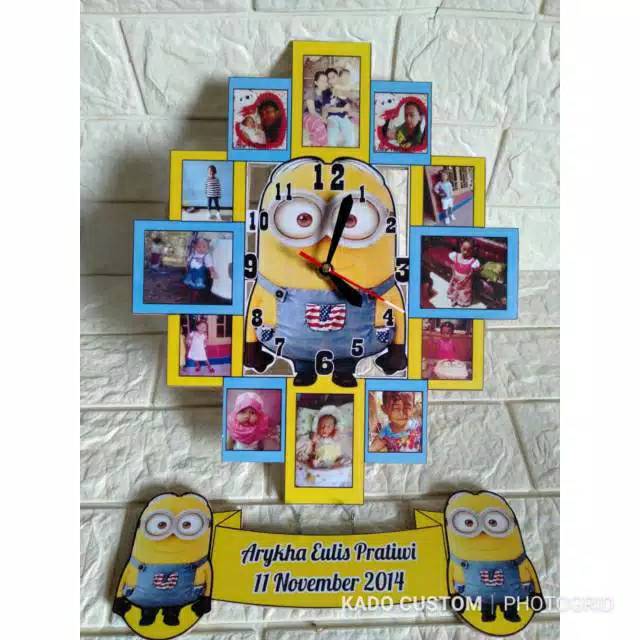 Jam Dinding Minions custome Yellow