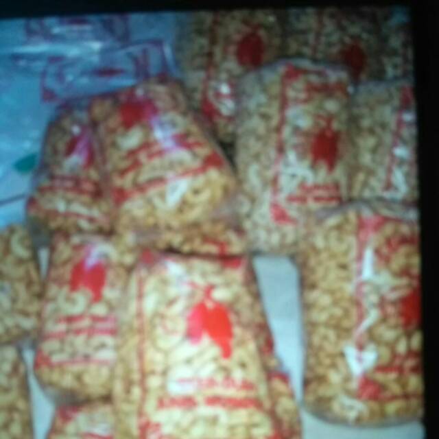 

kacang mede goreng