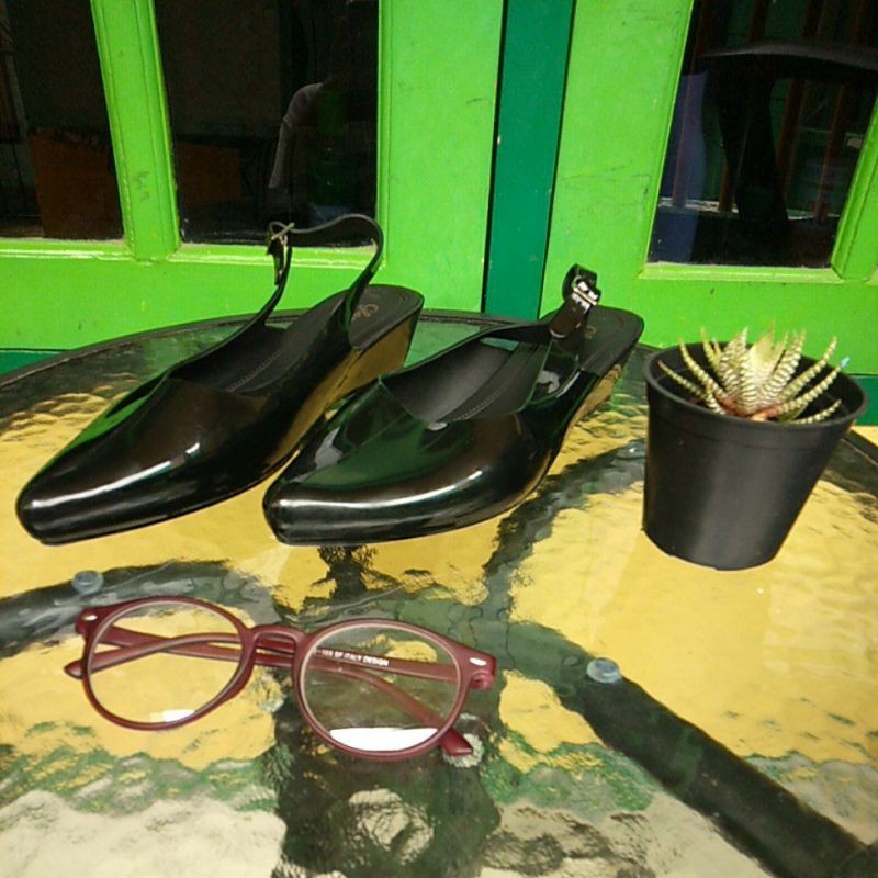 PRELOVED SEPATU WEDGES