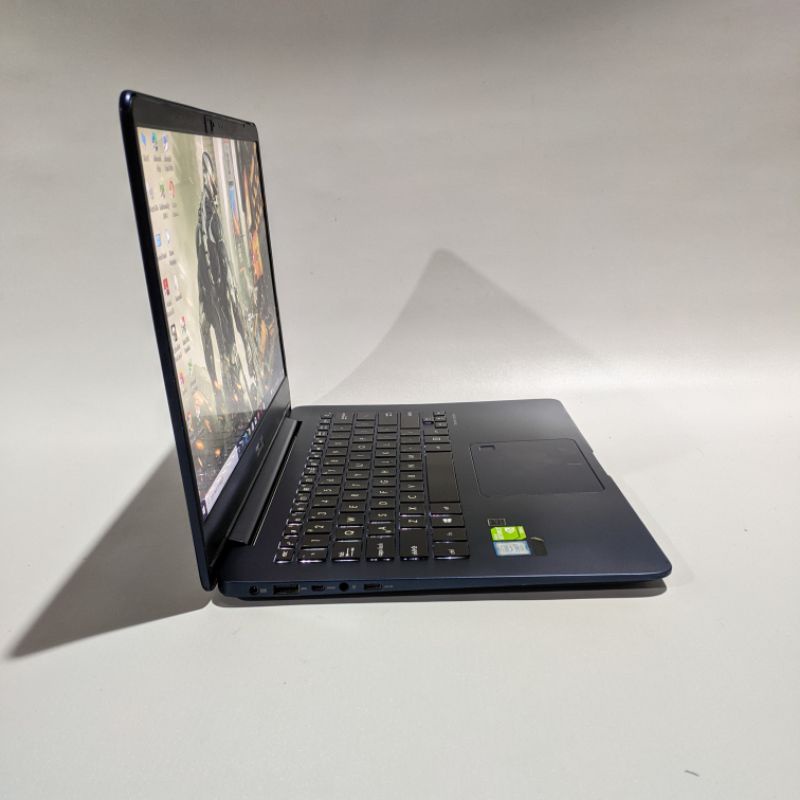 laptop ultrabook editing asus ZenBook ux430uq - core i7 7500u - ram 16gb - Dual vga Nvidia 940MX