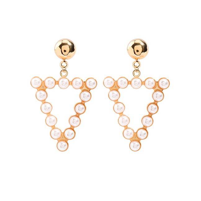 LRC Anting Tusuk Fashion Golden Triangle Alloy Stud Earrings With Pearls K10062