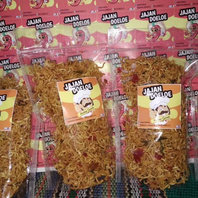 

Mie Kremes Pedes Gurih Bikin Nagih 100gr