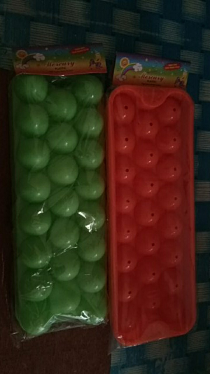 Ice Ball Tray / Cetakan Es Batu Bentuk Bola / Puding Jelly Telur Puyuh