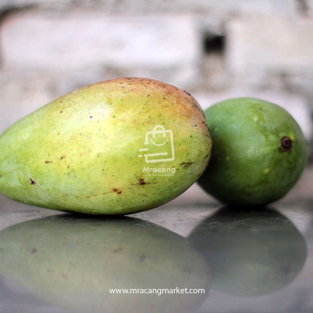 MANGGA MUDA / PENCIT  1KG  - (MRACANG MARKET)