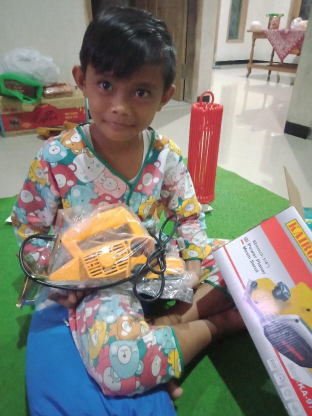 Mesin Serut Kayu / Mesin Ketam / Planer - N 9700 B