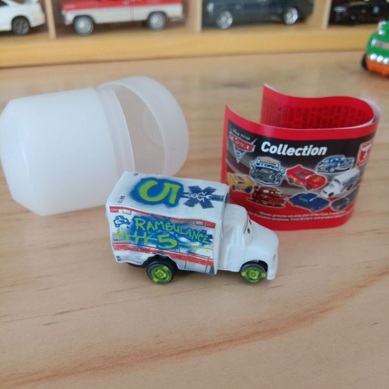 Disney Pixar Mini Cars Racer - Dr. Damage - Zaini Surprise Egg Collection Figure Toys