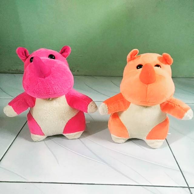 Boneka badak