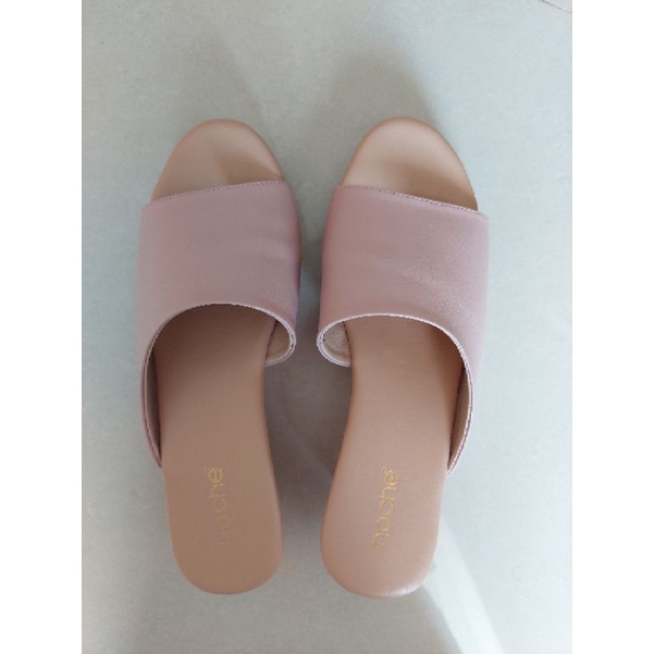 Wedges Noche Preloved