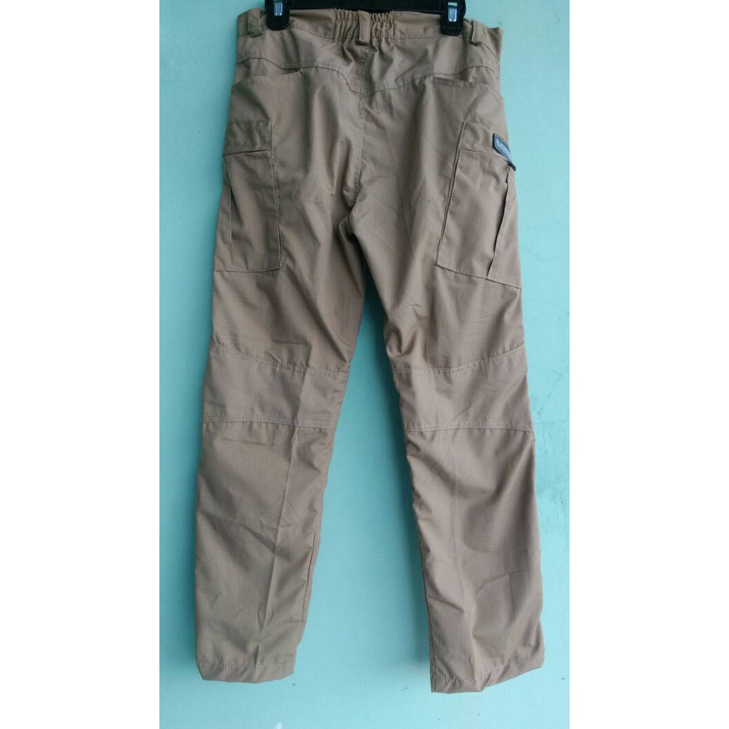 celana helicon lokal warna khaki merk blackhawk