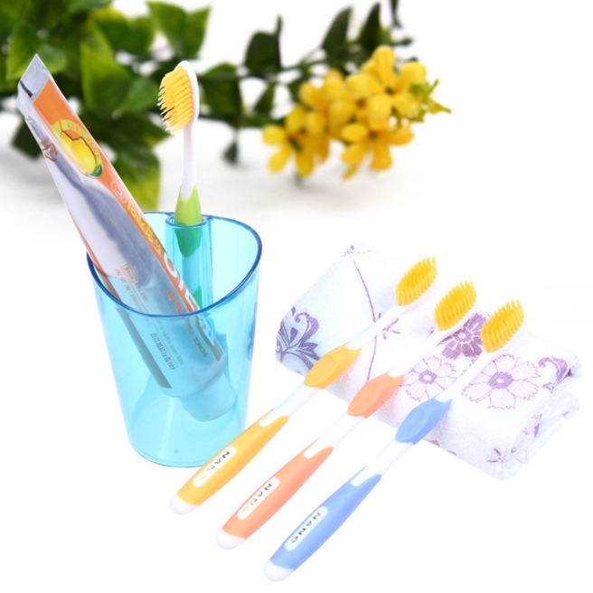 Sikat Gigi Dewasa 4 in 1 dengan Bulu Sikat Halus Toothbrush Murah Produk Import 444