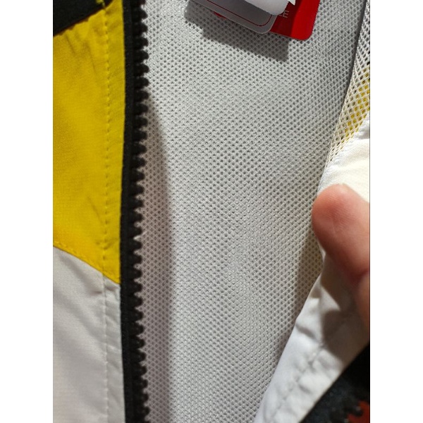 Fila Jacket red or yellow