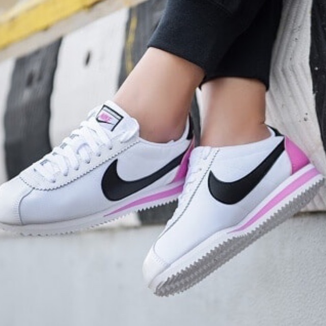 nike cortez nylon rose