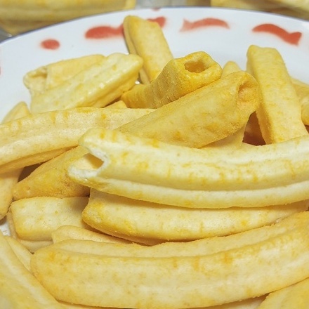 

[jajanklethikan] STIK KENTANG / POTATO STICK RASA JAGUNG BAKAR 60 gr (free bubble wrap + bonus tester makanan ringan)