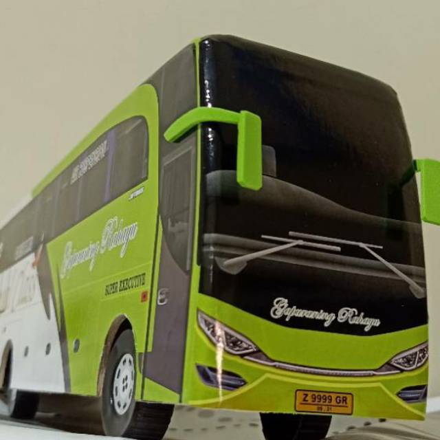 Miniatur Bus bis / mainan bus bis Gapuraning rahayu