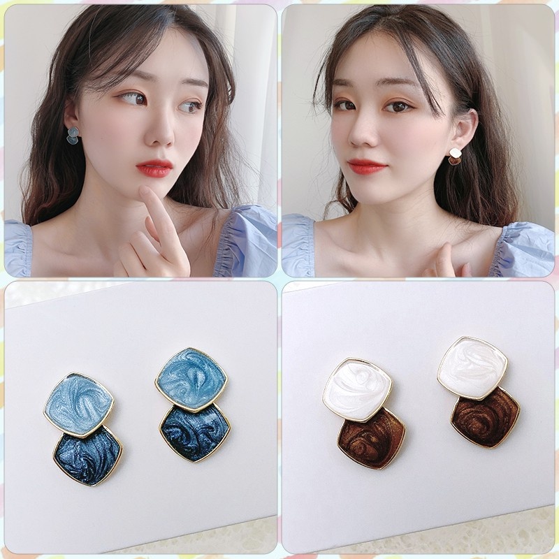 Anting Stud Bahan Logam S925 Silver Needle Aksen Berlian Gaya Korea Untuk Wanita