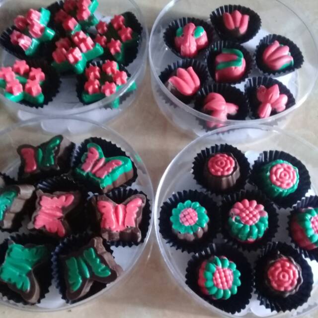 

Coklat karakter