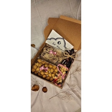 

HAMPERS LEBARAN MURAH I | Parcel Lebaran MURAH | Hampers Idul Fitri MURAH | Custom Hampers MURAH