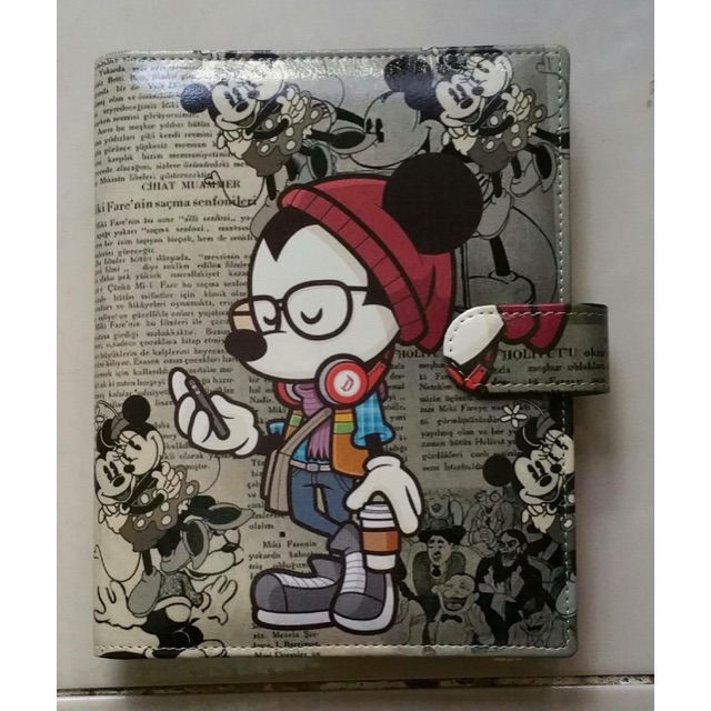 

Binder mickey koran