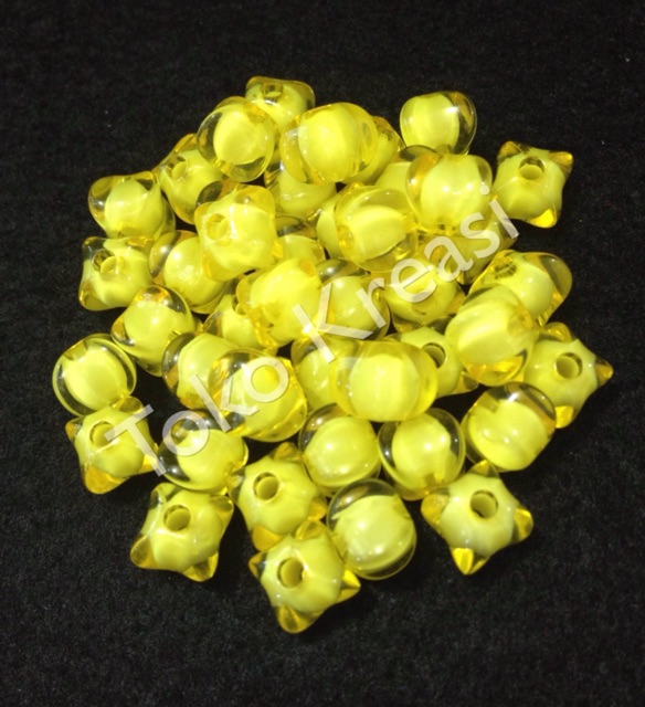 Mote / Manik isi bentuk belimbing 8mm warna kuning