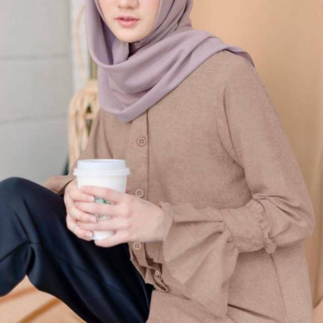 Doris Blouse Vanilla hijab