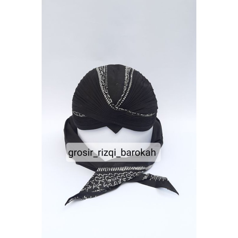 BLANGKON JOGJA HALUS LIPAT MOTIF RINTIK WULUNG SLIWIR