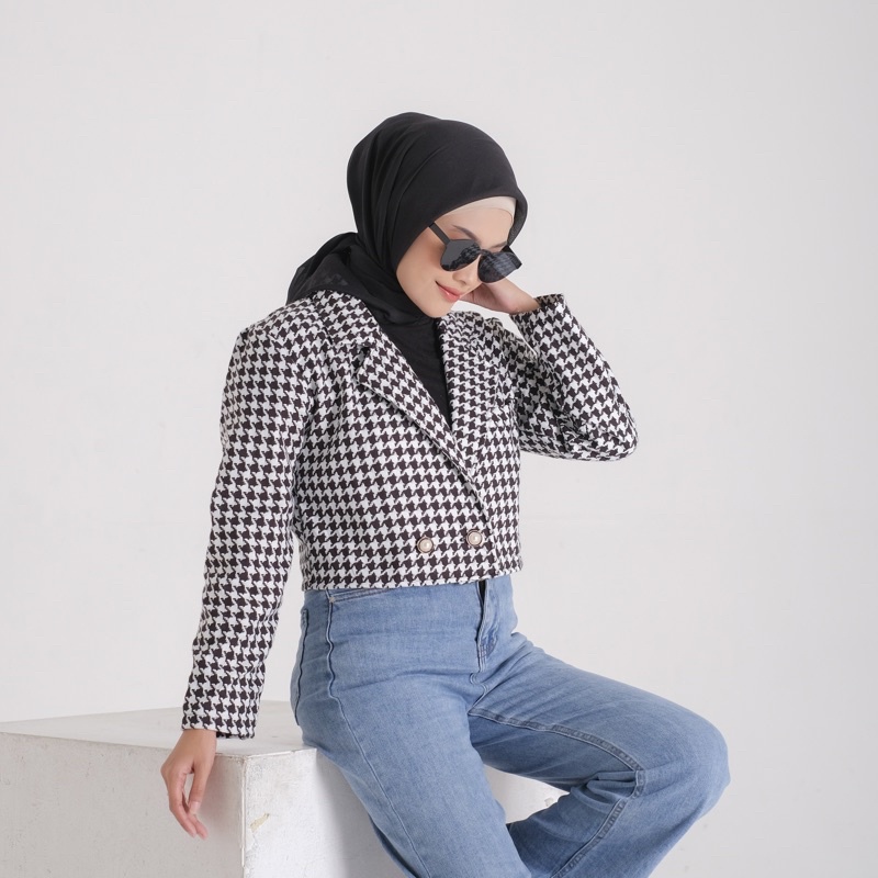 ENZY CROP BLAZER / CROP BLAZER / BLAZER CROP / BLAZER MONOCHROME CROP / BLAZER PINK CROP / BLAZER KA