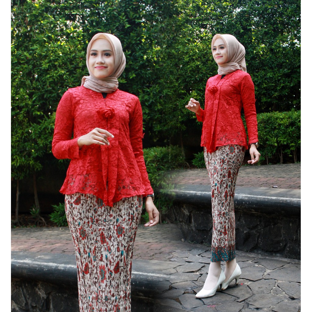 Kebaya Modern Setelan Floy Brukat Maroon